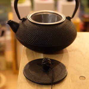 Sandama Black Cast Iron Teapot (0.3 Litre)