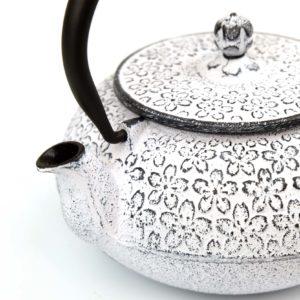 cast iron teapot made in japan for loose leaf tea